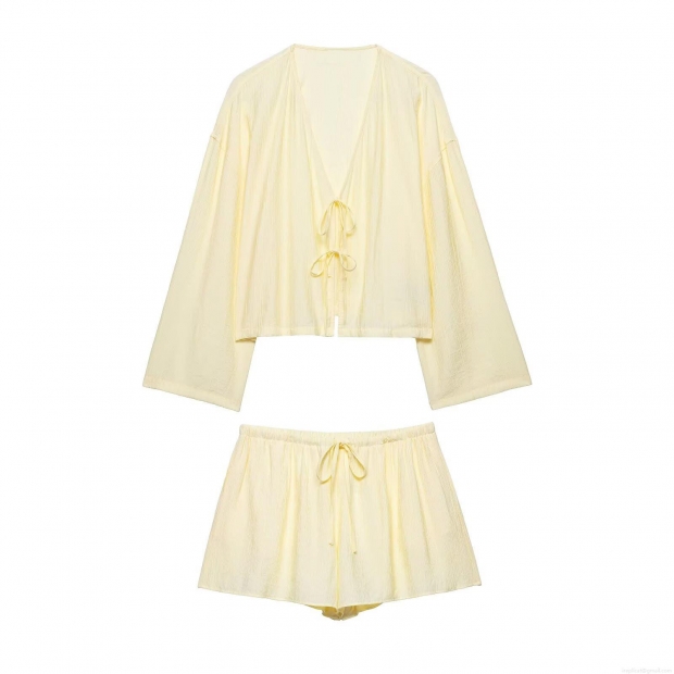 Women's 2-Piece Loungewear Set Pleated Texture Kimono Style Tie-Front Long Sleeve Top And Drawstring Waist Shorts Casual Summer Lightweight Outfit Women's 2-Piece Loungewear Set Pleated Texture Kimono Style Tie-Front Long Sleeve Top And Drawstring Waist Shorts Casual Summer Lightweight Outfit