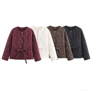 Women's Fashion Quilted Padded Jacket Casual Solid Color Round Neck Lightweight Warm Polyester Outerwear Coat With Waist Belt For Winter Daily Wear