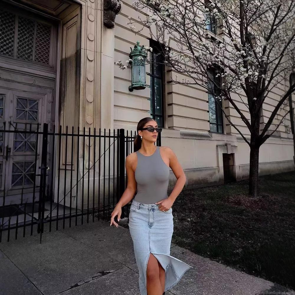 Women Sexy Sleeveless Bodysuit Halter Neck High Cut Slim Fit Stretchy Polyester Solid Color One Piece Jumpsuit For Women Streetwear Daily Party Wear