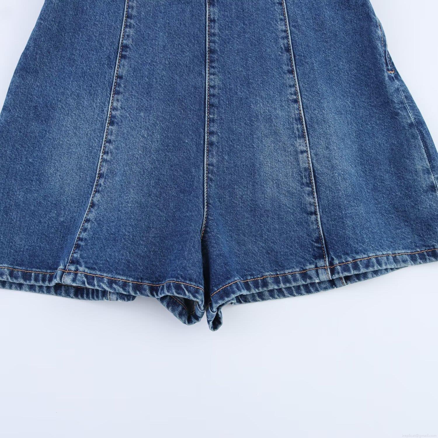Women Halter Neck Denim Jumpsuit Cotton Blend Back Tie V Neck Sleeveless Short Romper Contrast Stitching Summer Casual Vacation Party Lady Playsuit