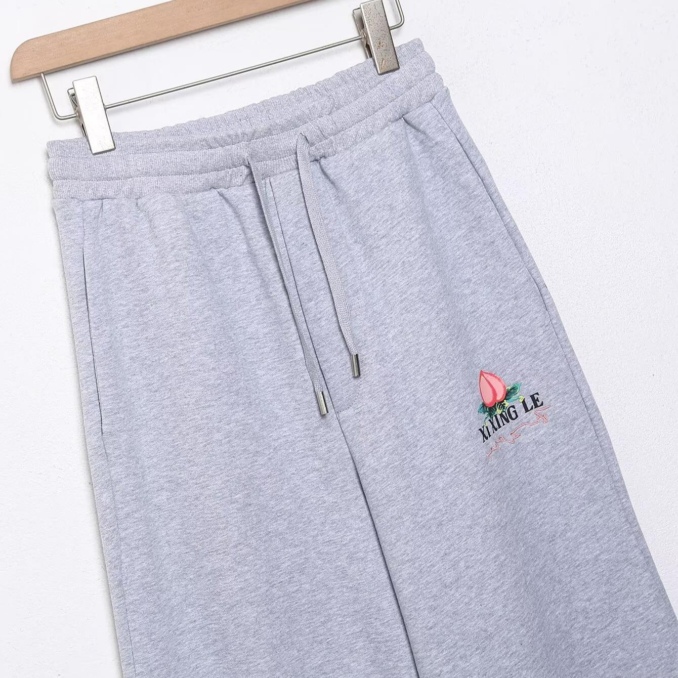 Women's Casual Fleece Sweatshirt And Sweatpants Two Piece Set Embroidered Peach Letter Print Loose Loungewear Outfits For Autumn Winter