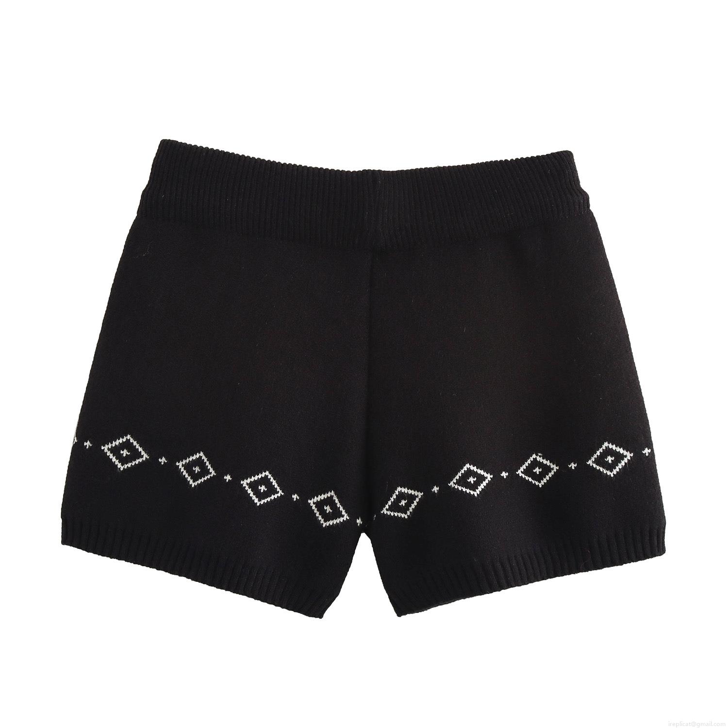 Women's Nordic Snowflake Geometric Knitted Sweater and Shorts Set Two Piece Casual Round Neck Long Sleeve Jacquard Winter Warm Lounge Wear Outfit