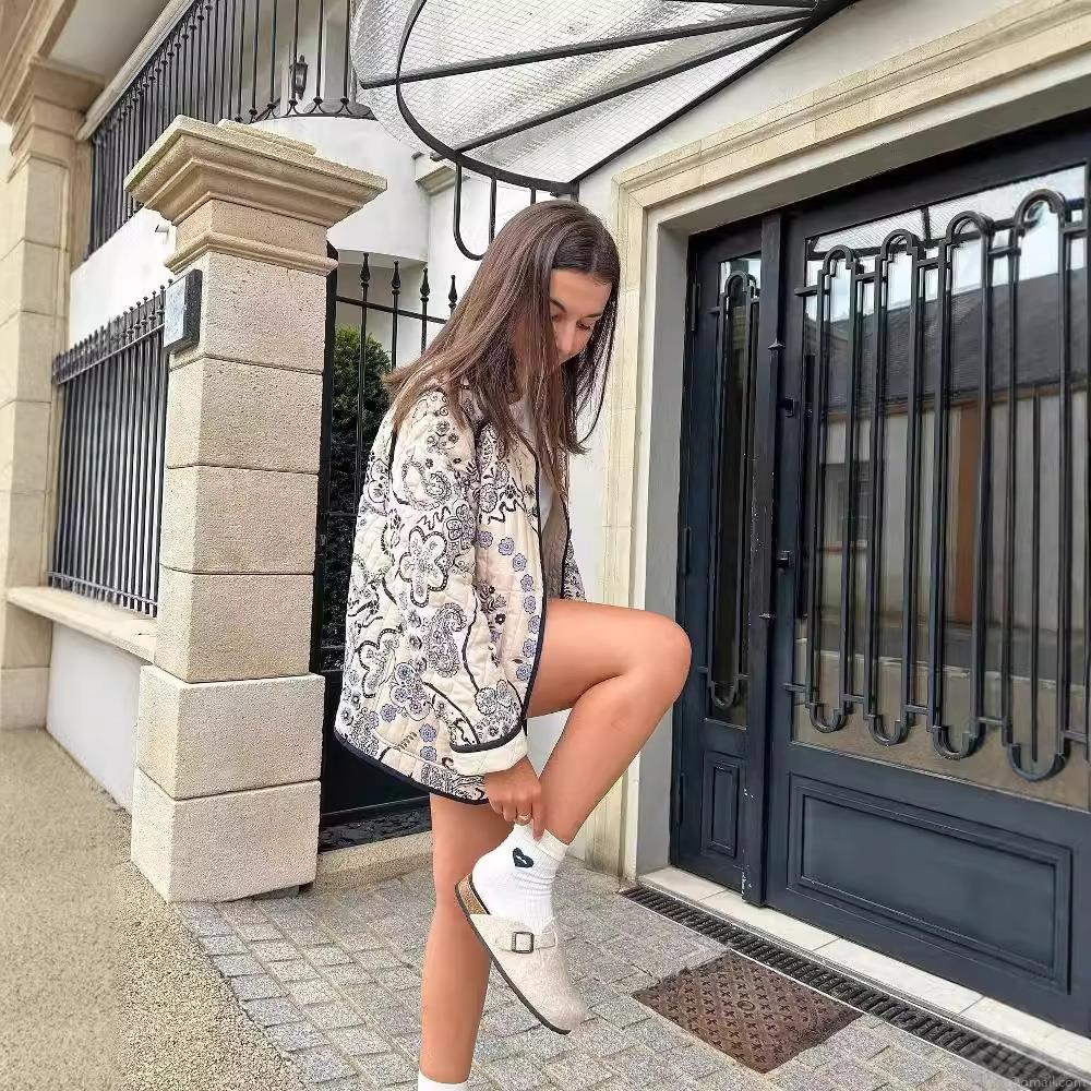Women's Vintage Paisley Printed Quilted Jacket Polyester Cotton Padded Coat Contrast Piping Round Neck Loose Outerwear For Autumn Winter