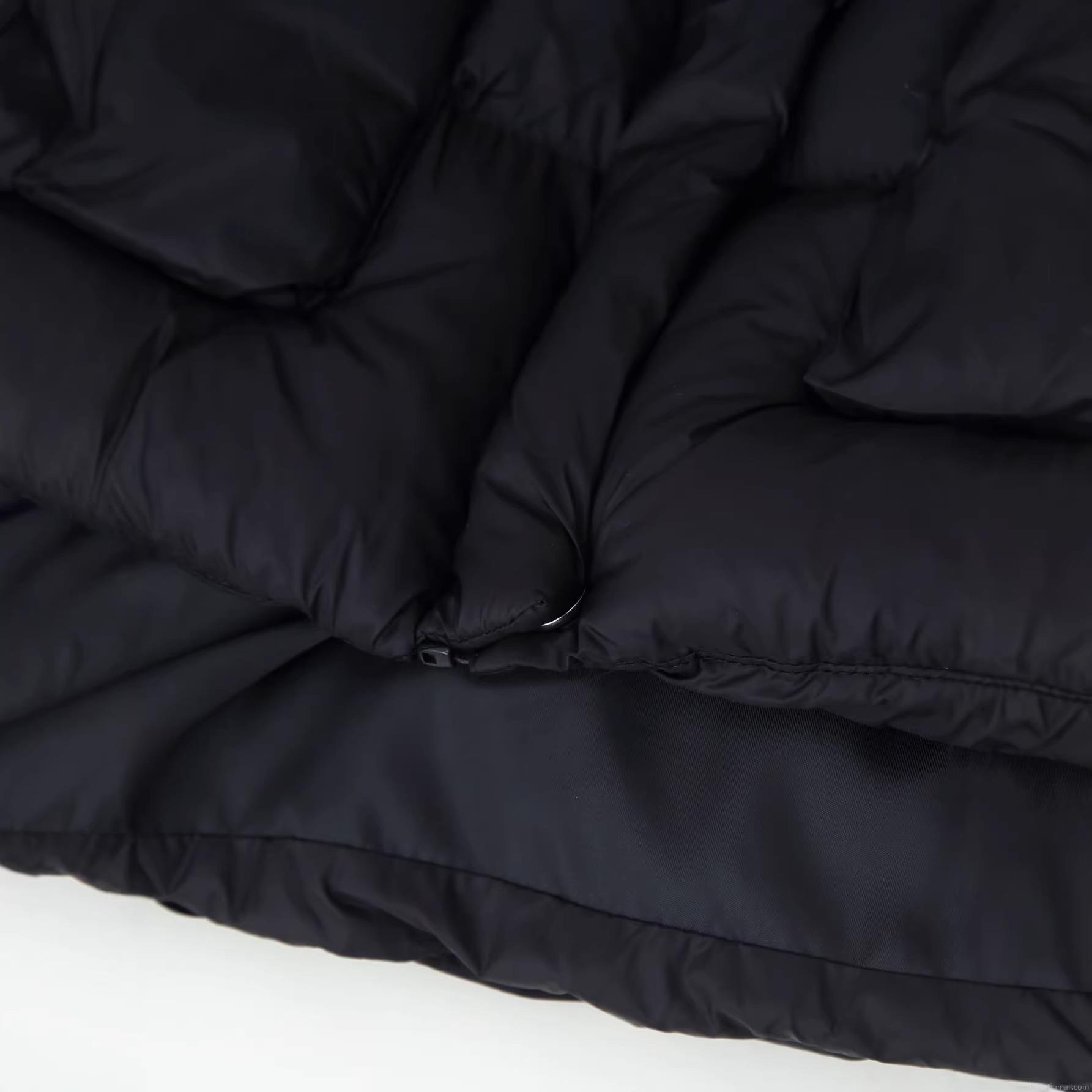 Women's Hooded Puffer Jacket Casual Short Winter Coat With Pockets Windproof Thick Cotton Filled Parka For Daily Outdoor Outerwear