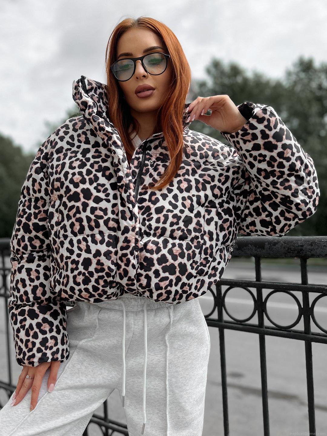Women's Leopard Print Puffer Jacket Fashion Short Cotton Padded Coat Thick Warm Stand Collar Zip Up Loose Streetwear Outerwear For Winter