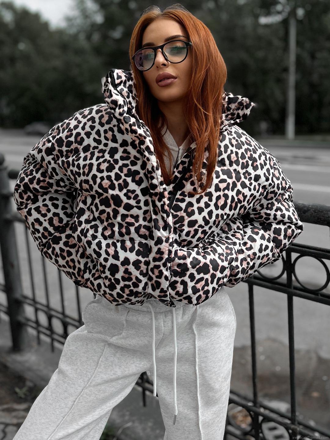 Women's Leopard Print Puffer Jacket Fashion Short Cotton Padded Coat Thick Warm Stand Collar Zip Up Loose Streetwear Outerwear For Winter