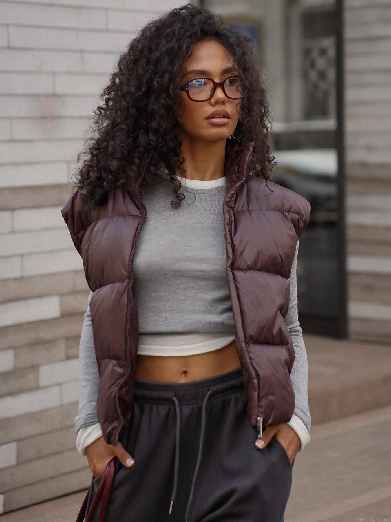 Women's Loose High Collar Padded Vest Solid Color Polyester Cotton Quilted Sleeveless Puffer Jacket Warm Autumn Winter Outerwear Waistcoat