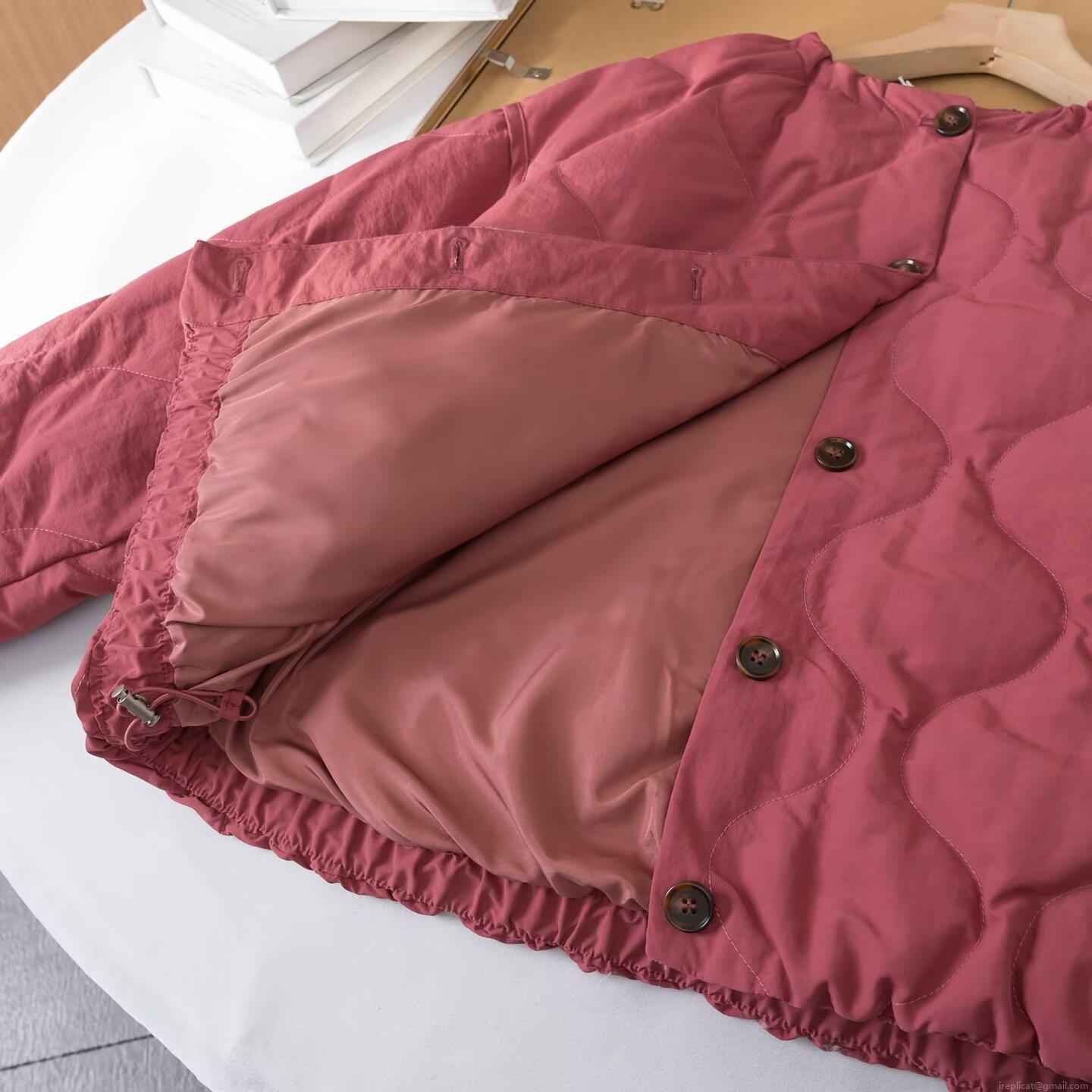 Women's Casual Quilted Padded Jacket Fashion Round Neck Single Breasted Warm Lightweight Cotton Jacket Winter Loose Fit Long Sleeve Outwear