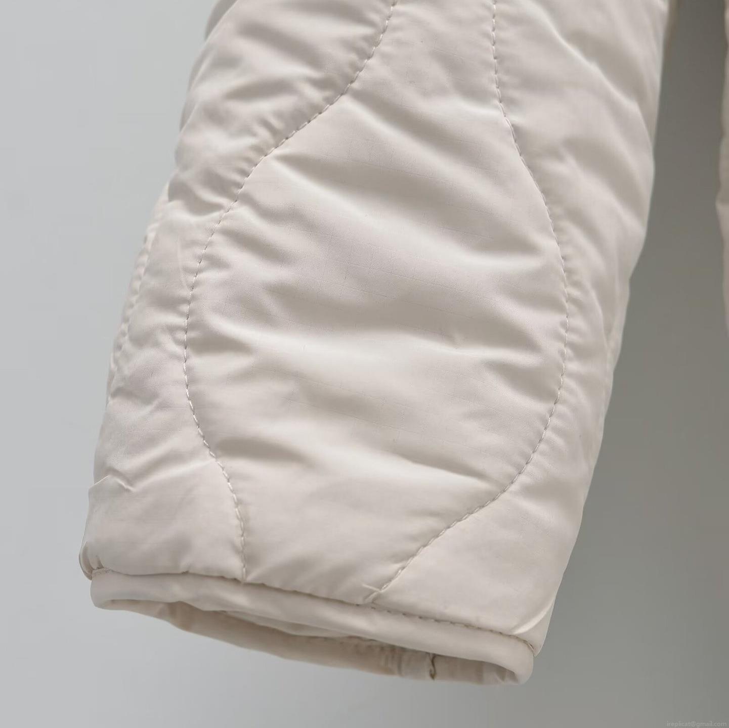 Women's Casual Hooded Padded Jacket Long Loose Wavy Quilted Polyester Winter Coat With Zipper And Large Pockets Warm Outerwear