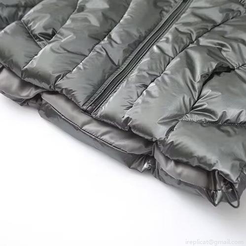 Women's Shiny Metallic Puffer Jacket Hooded Loose Quilted Padded Parka Warm Winter Outerwear Casual Zip-Up Bread Coat With Drawstring