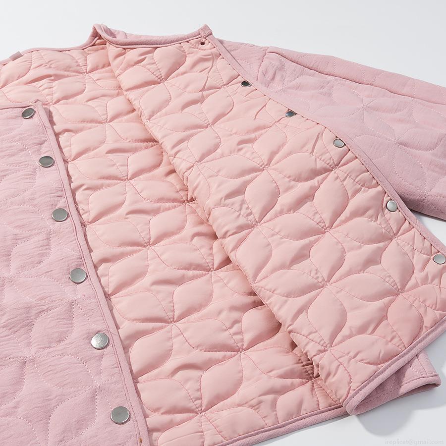 Women Round Neck Quilted Jacket Fashion Casual Loose Floral Quilted Light Padded Winter Coat With Metal Snap Buttons For Daily Wear