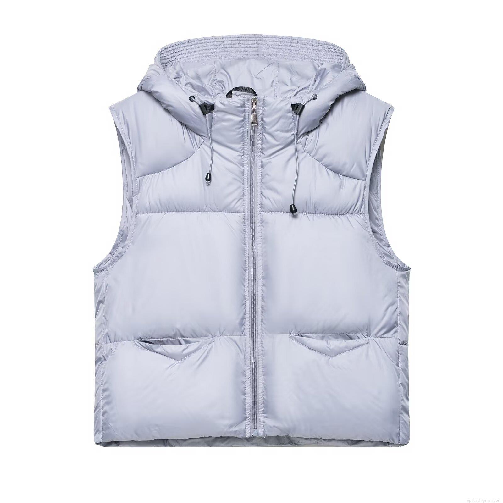 Women's Hooded Puffer Vest 100% Polyester Quilted Sleeveless Jacket Zip Up Padded Waistcoat With Pockets For Casual Winter Outerwear